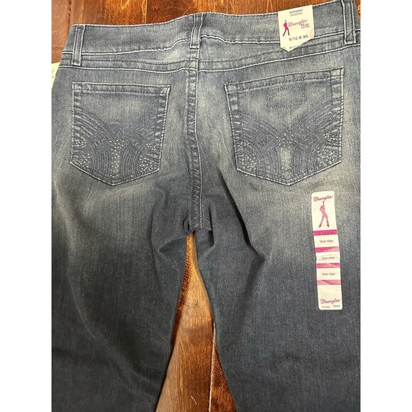 Wrangler Women’s Jeans Low Rise Boot Cut Bling Pockets  9/10 X 30 NWT - Picture 4 of 11